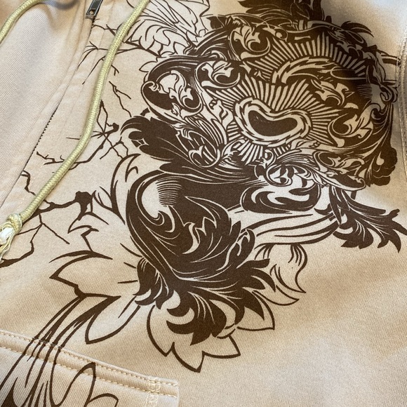 Beige zip up sweater with brown patterns - Picture 2 of 3